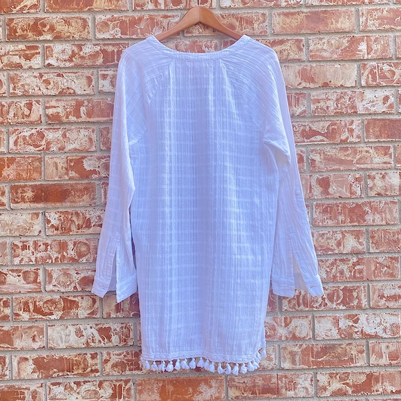 Vince Camuto White Square Pattern Sheer White Tunic Cover-up Size Medium - Picture 2 of 7
